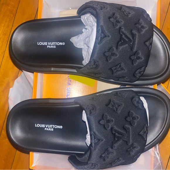 LV Sandals - Picture 1 of 6